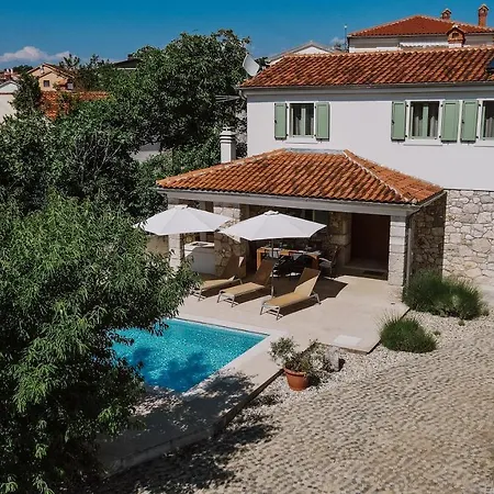 Stala Villa *