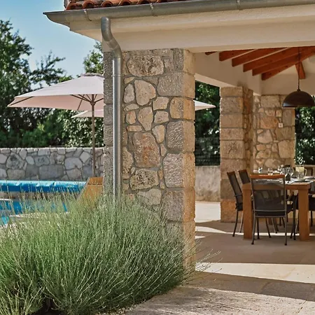 Stala Villa *